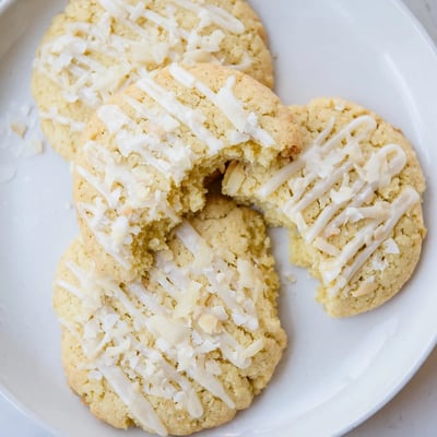 Keto Vanilla Coconut Cookies